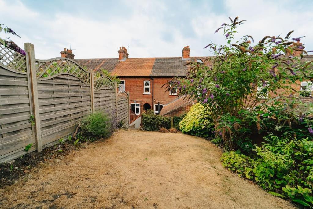 Buckenham Cottage Кромер Экстерьер фото